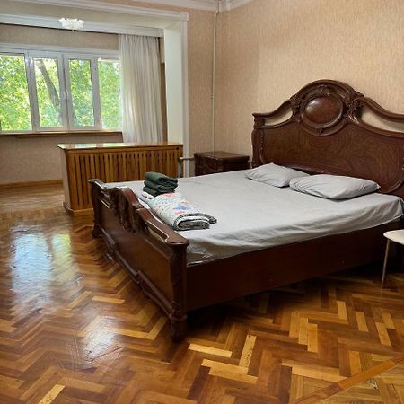 Апартаменты У Парка Голубые Купола И Цум Apartments At Blue Dome Park Tashkent Esterno foto