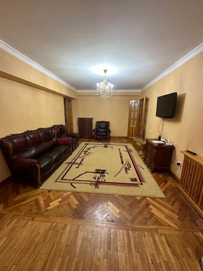 Апартаменты У Парка Голубые Купола И Цум Apartments At Blue Dome Park Tashkent Esterno foto