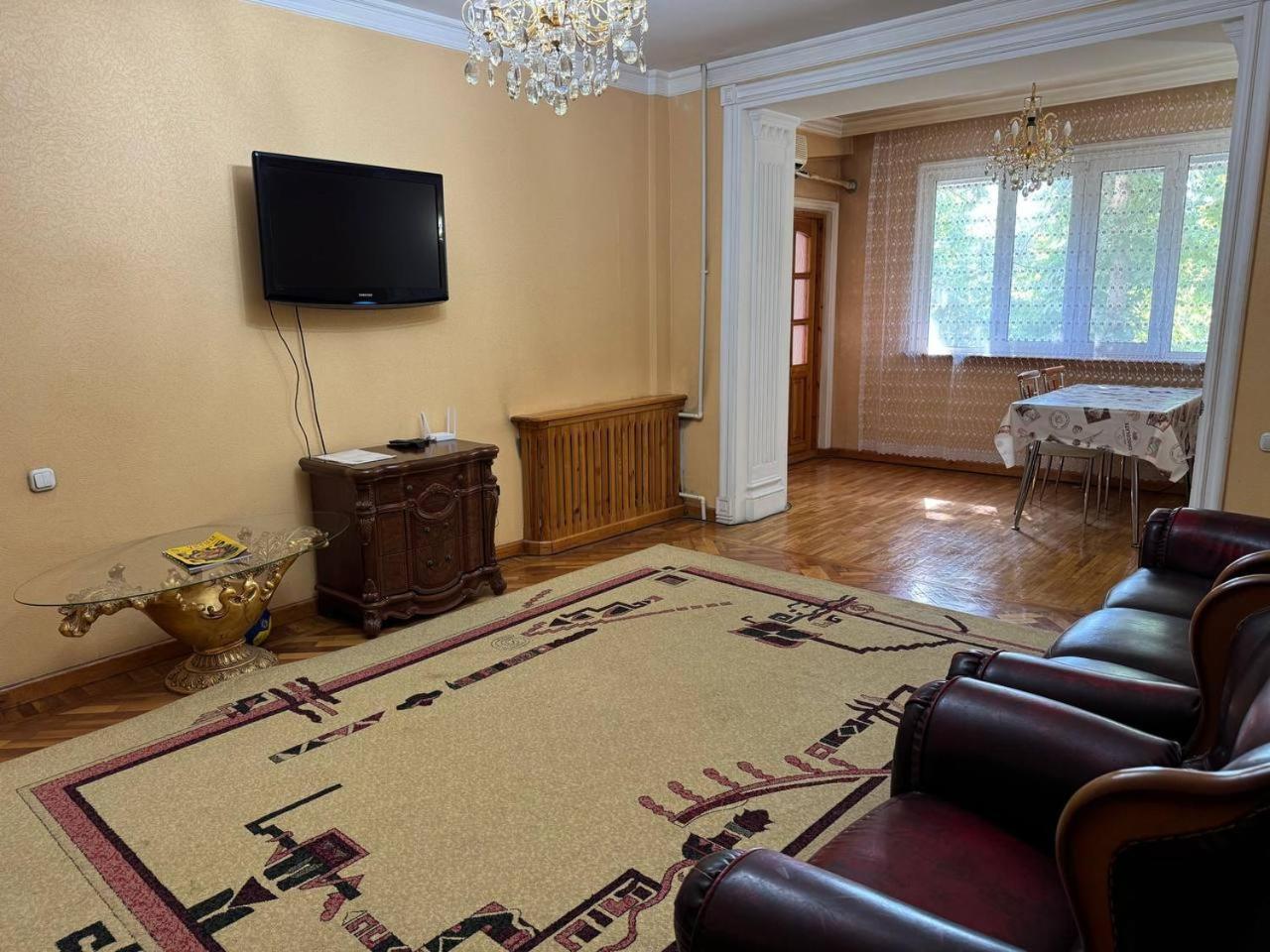 Апартаменты У Парка Голубые Купола И Цум Apartments At Blue Dome Park Tashkent Esterno foto