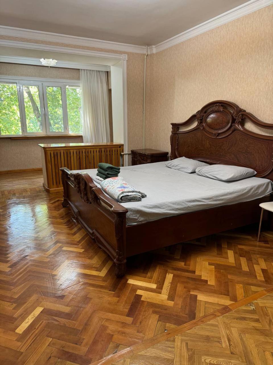 Апартаменты У Парка Голубые Купола И Цум Apartments At Blue Dome Park Tashkent Esterno foto